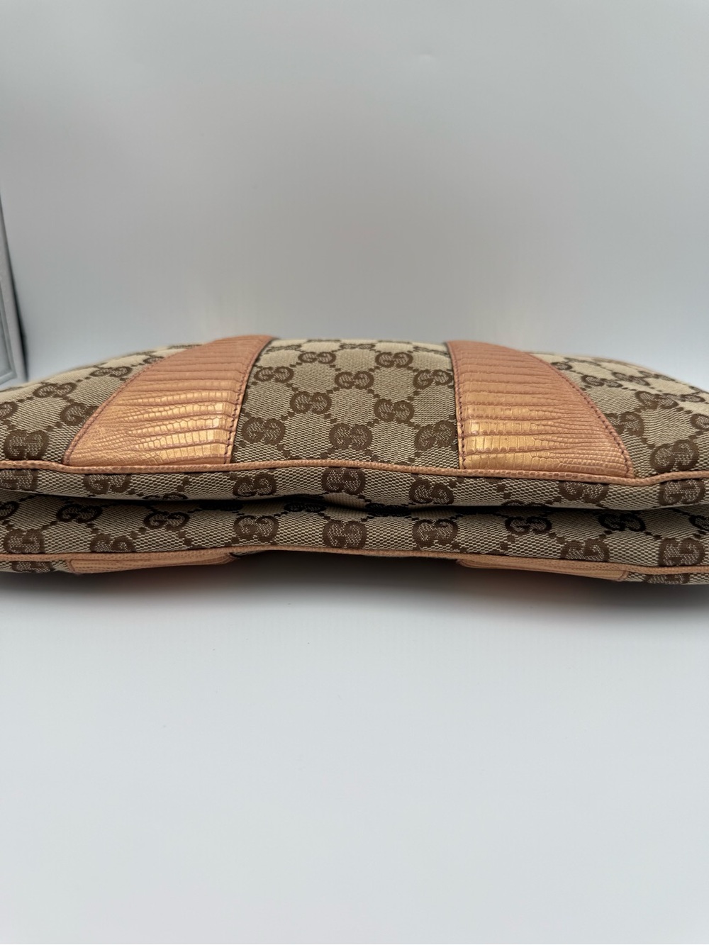 Gucci Tom Ford GG Canvas Shoulder Bag with Lizard Leather Trim and Gold Chains - Picture 4 of 11